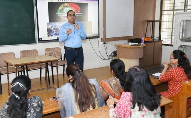 classroom-classroom-62