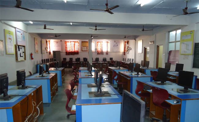 dr-0001-layer-4-classroom