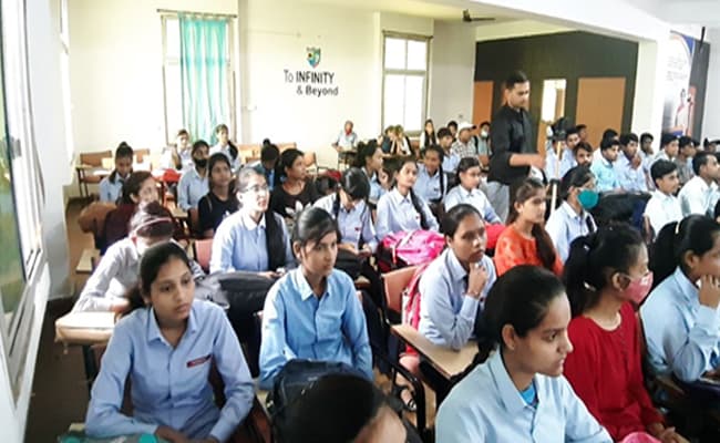 eklavya-university-classroom-0002-layer-2-classroom