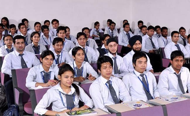 galaxy-global-group-of-institutions-gggi-classroom-0002-layer-2-classroom