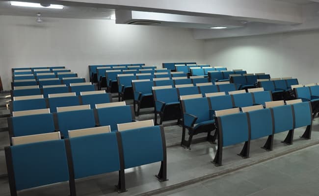 galaxy-global-group-of-institutions-gggi-classroom-0003-layer-1-classroom