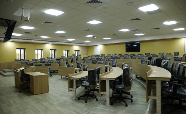 gallery-0002-class3-classroom-60