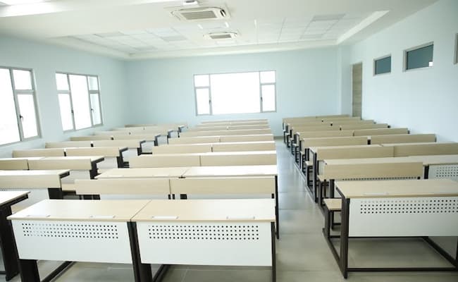 gallery-0003-class2-classroom-104