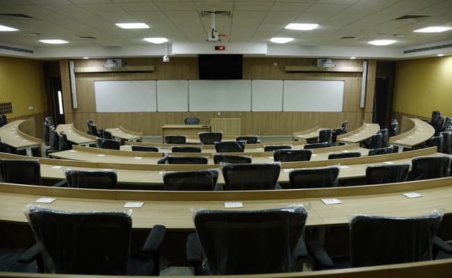gallery-0004-class1-classroom-58
