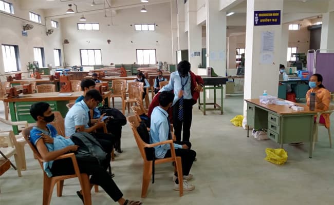 government-polytechnic-daman-classroom-0002-layer-6-classroom
