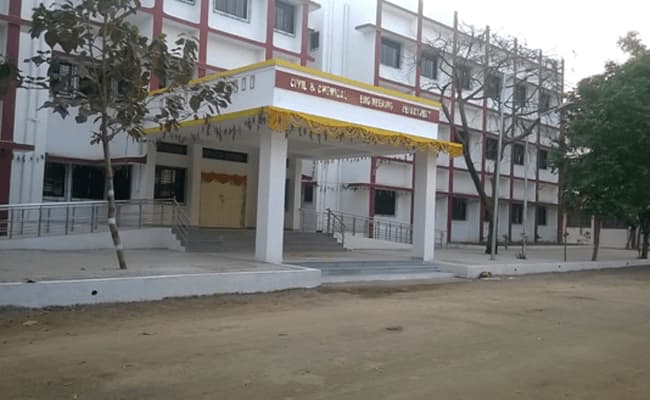 government-polytechnic-daman-infra-0001-layer-3-infrastructure