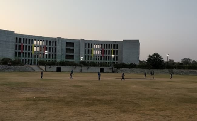 gujarat-national-law-university-gnlu-gandhinagar-ground-court-0000-layer-5-ground