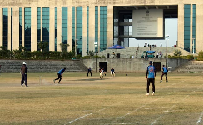 gujarat-national-law-university-gnlu-gandhinagar-ground-court-0004-layer-1-ground