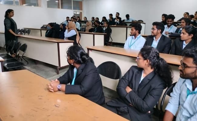 holy-grace-academy-of-engineering-hgae-classroom-0000-layer-4-classroom