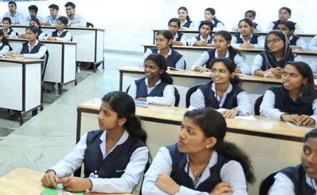 holy-grace-academy-of-engineering-hgae-classroom-0003-layer-1-classroom