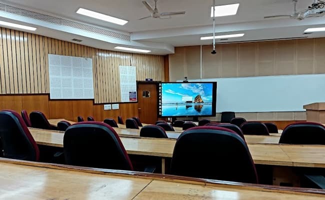 ibs-0000-class4-classroom