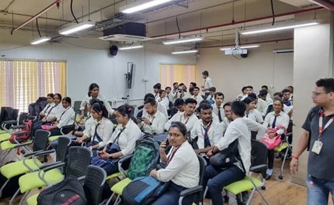 ideal-institute-of-engineering-iie-9-classroom