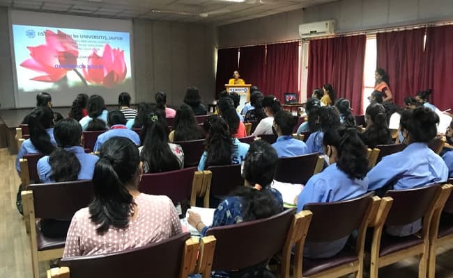 iis-deemed-to-be-university-iisu-classroom-0000-layer-3-classroom