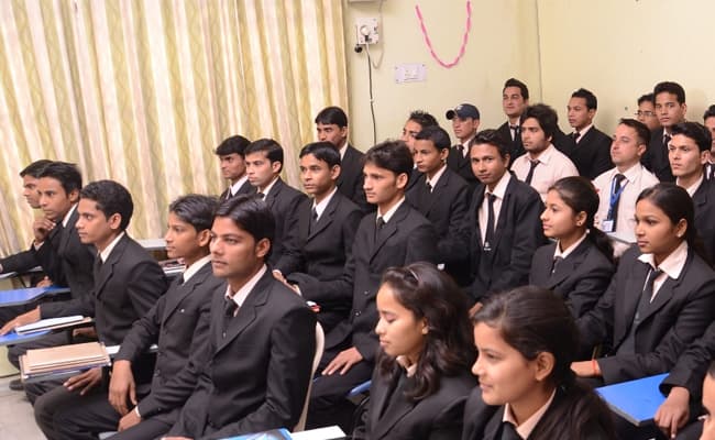 imperial-institute-of-management-and-technology-classroom-0001-layer-4-classroom