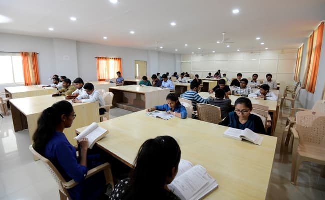 indrashil-university-rajpur-classroom-0000-layer-4-classroom