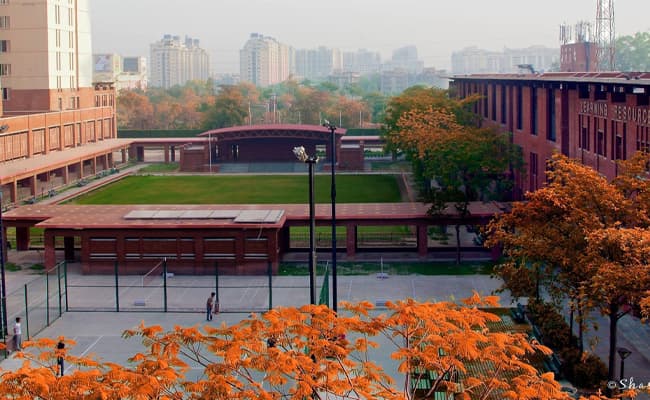 jaypee-institute-of-information-technology-university-jiit-0000-layer-6-infrastructure