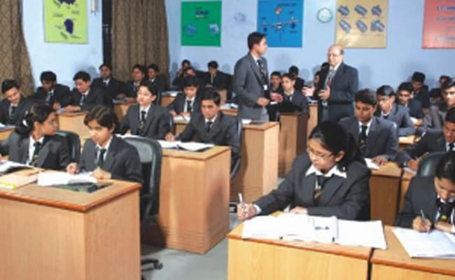 jrn-institute-of-aviation-technology-jrniat-0001-class3-classroom