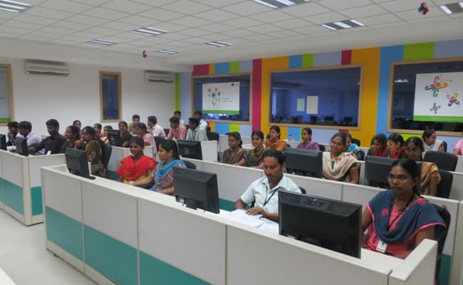 kongu-engineering-college-kec-0000-class5-classroom