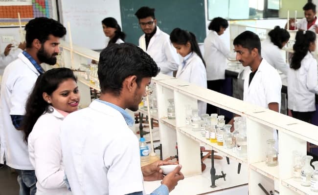 labs-4-labs-81