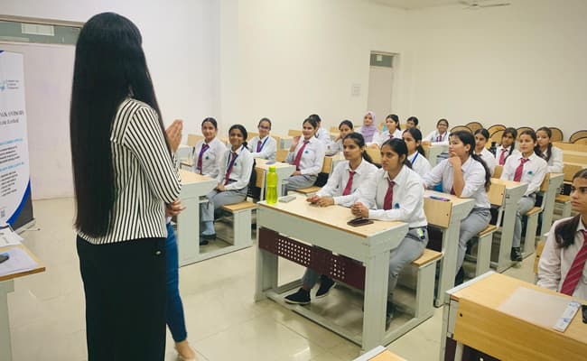 mahadevi-institute-of-technology-mit-0003-class2-classroom