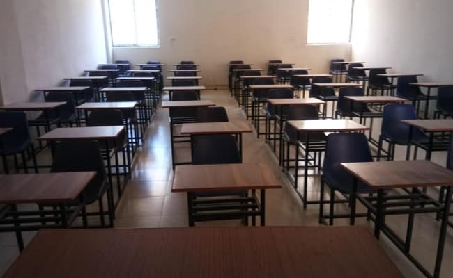 mahakaushal-university-classroom-0001-layer-3-classroom