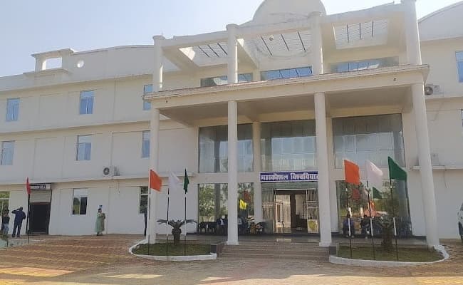 mahakaushal-university-infrastructure-0001-layer-4-infrastructure