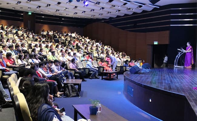 manipal-university-mu-10-classroom