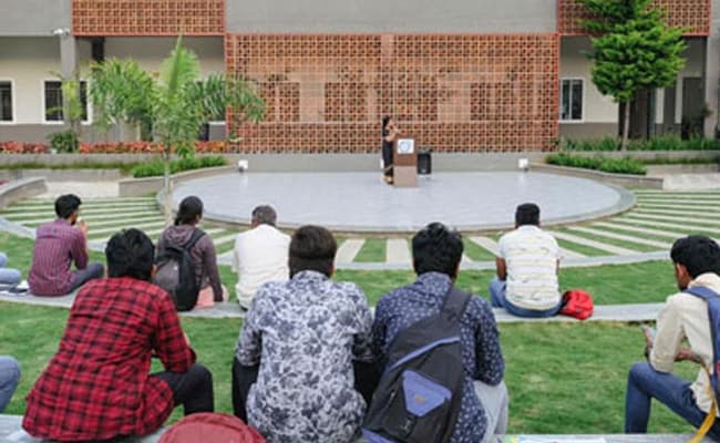 mewa-vanguard-business-school-3-ground