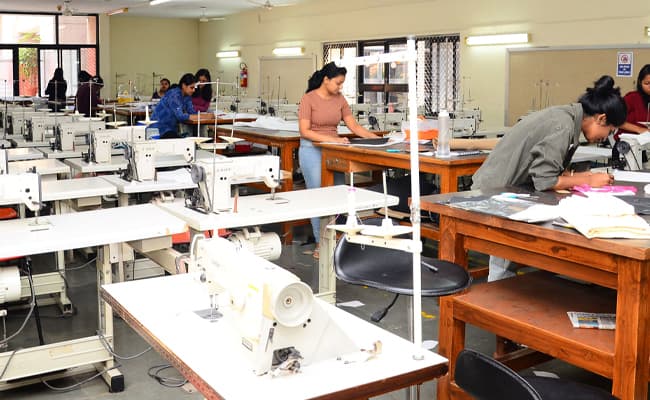 national-institute-of-fashion-technology-nift-hyderabad-classroom-0001-layer-3-classroom