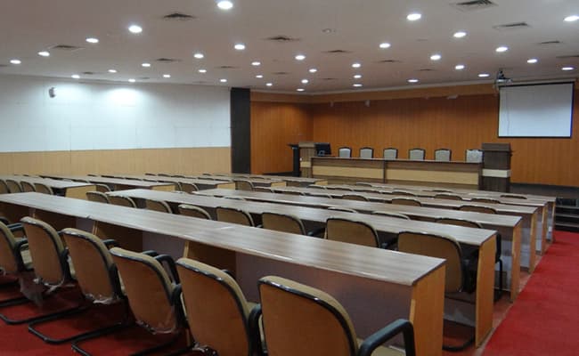 national-law-institute-university-nliu-bhopal-classroom-0004-layer-1-classroom
