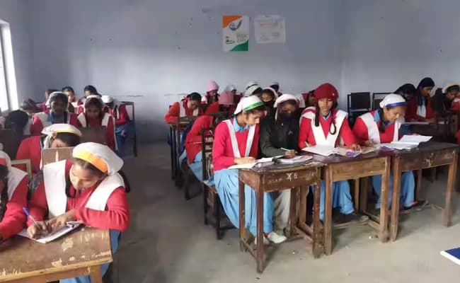 nav-chetna-college-classroom-0003-layer-1-classroom