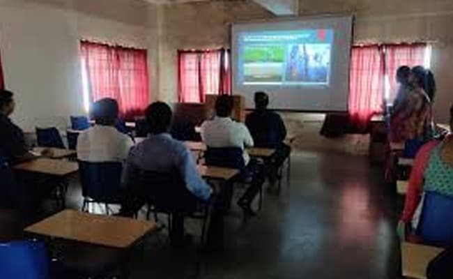 new-institute-of-technology-kolhapur-0003-layer-1-classroom