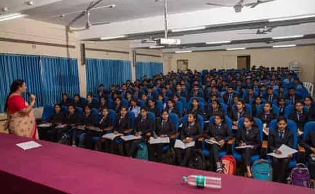 pravara-rural-engineering-college-prec-loni-5-classroom