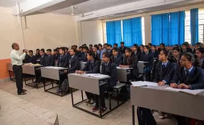 pravara-rural-engineering-college-prec-loni-6-classroom