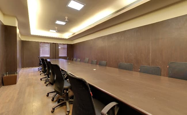 raffles-university-15-classroom