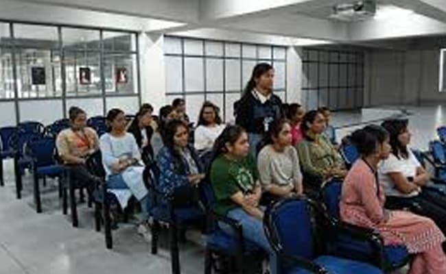 sankalchand-patel-university-spu-classroom-0002-layer-3-classroom