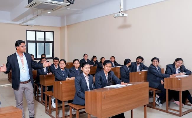 sgt-university-0003-class2-classroom