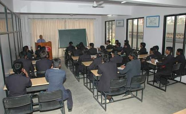 shashib-flying-academy-0002-class3-classroom