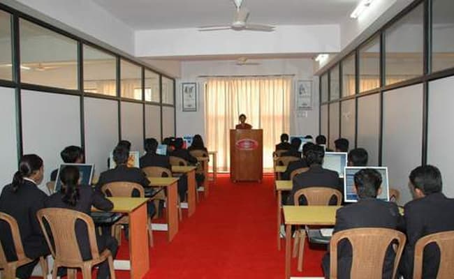 shashib-flying-academy-0004-class1-classroom