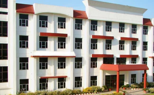 shri-ram-college-of-engineering-and-management-srcem-0003-layer-2-infrastructure