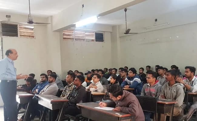 sigma University, Uadodara Classroom 3.webp