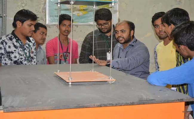 sigma University, Uadodara Labs 3.webp