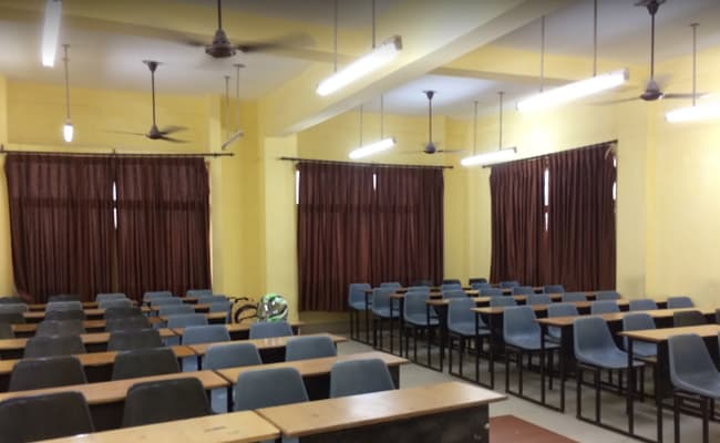 silicone-institute-of-technology-sit-0003-class2-classroom