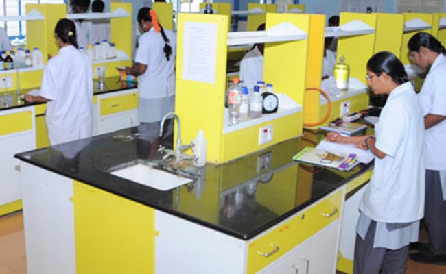 sri-venkateshwara-college-of-pharmacy-svcp-2-lab