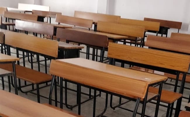 sri-venkateshwara-college-of-pharmacy-svcp-8-classroom