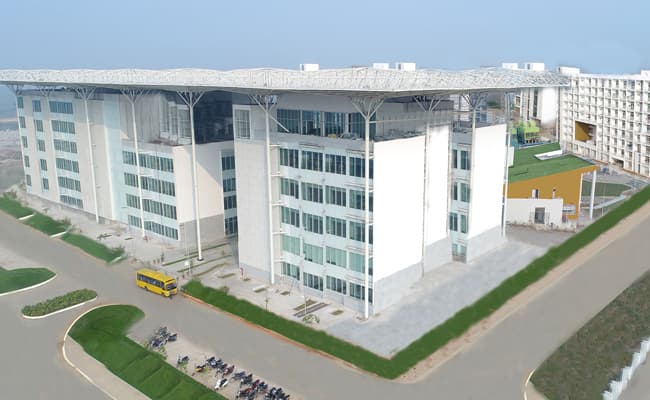 srm-university-amaravati-infrastructure-0004-layer-1-infrastructure
