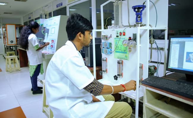 srm-university-amaravati-lab-0000-layer-5-lab