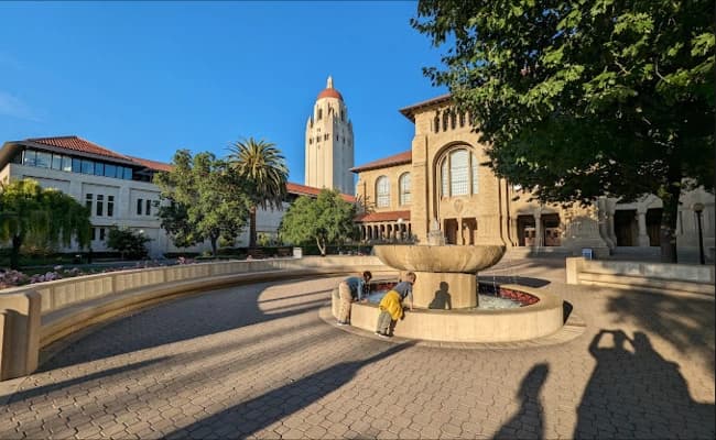 stanford-university-stanford-17-infrastructure.webp