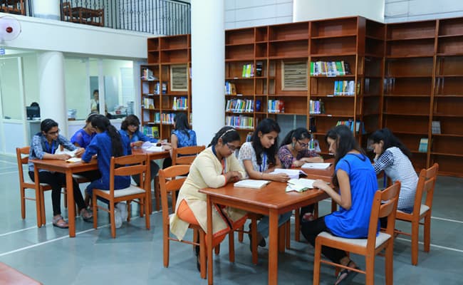 starex-university-0001-class3-classroom