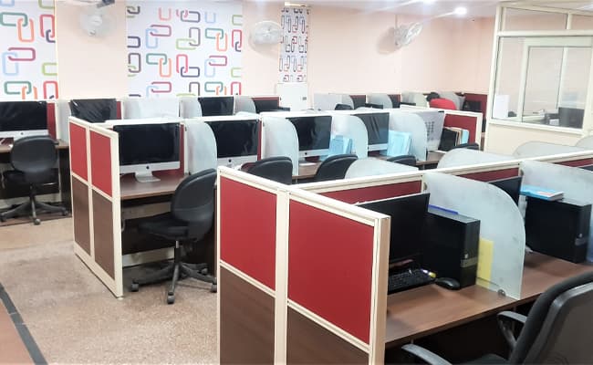 trinity-institute-of-professional-studies-tips-0004-class1-classroom